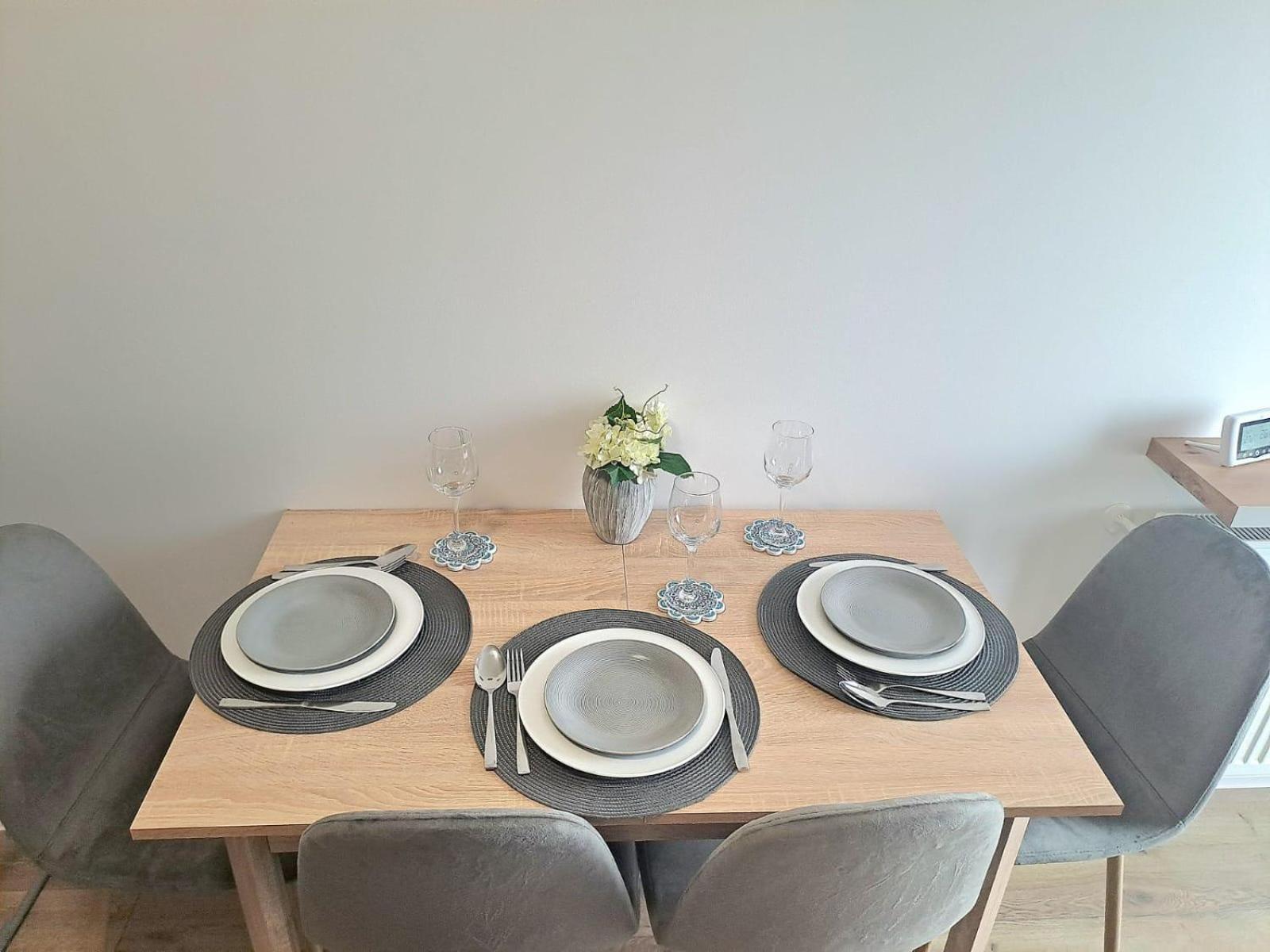 Mountain Breeze Luxury Apartment Ac & Parcare Privata Braşov Eksteriør billede
